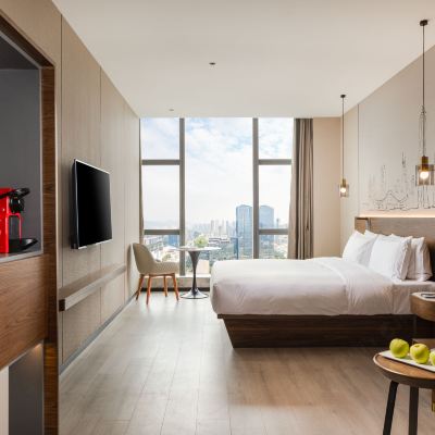 行政大床房【戴森吹風機+智能客控+私享Coffee機+冰箱+智能潔具】 深圳南山科技園逸扉飯店優惠