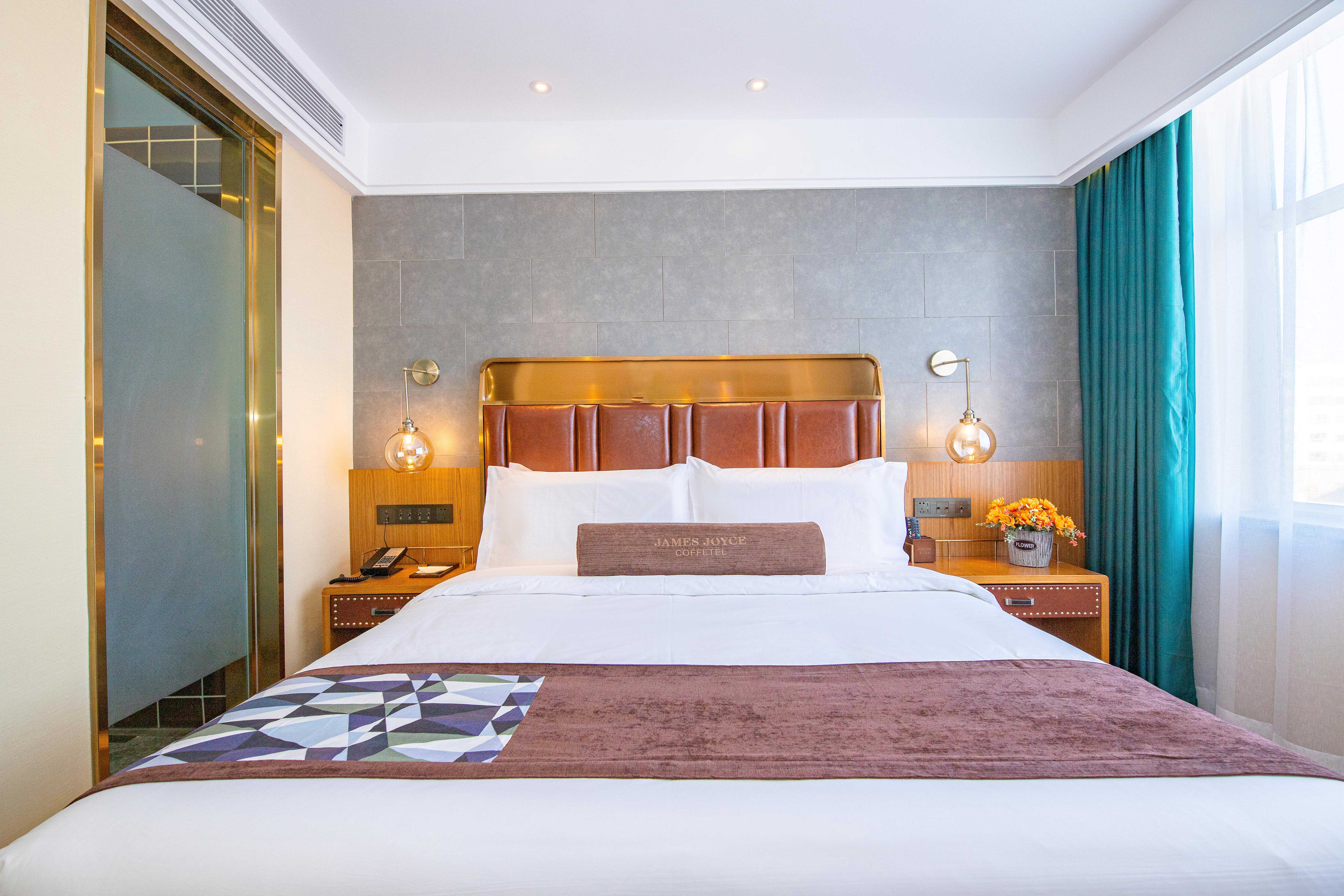 醇享大床房+投屏电视+深睡床垫