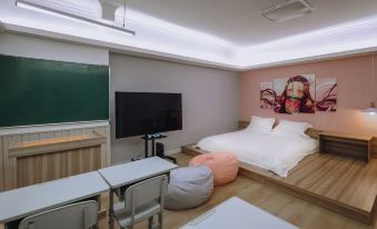 October immersion Theme Couple Apartment (Xiaozhai Huaqi Shop)