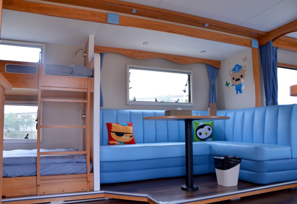 三床户外主题房车