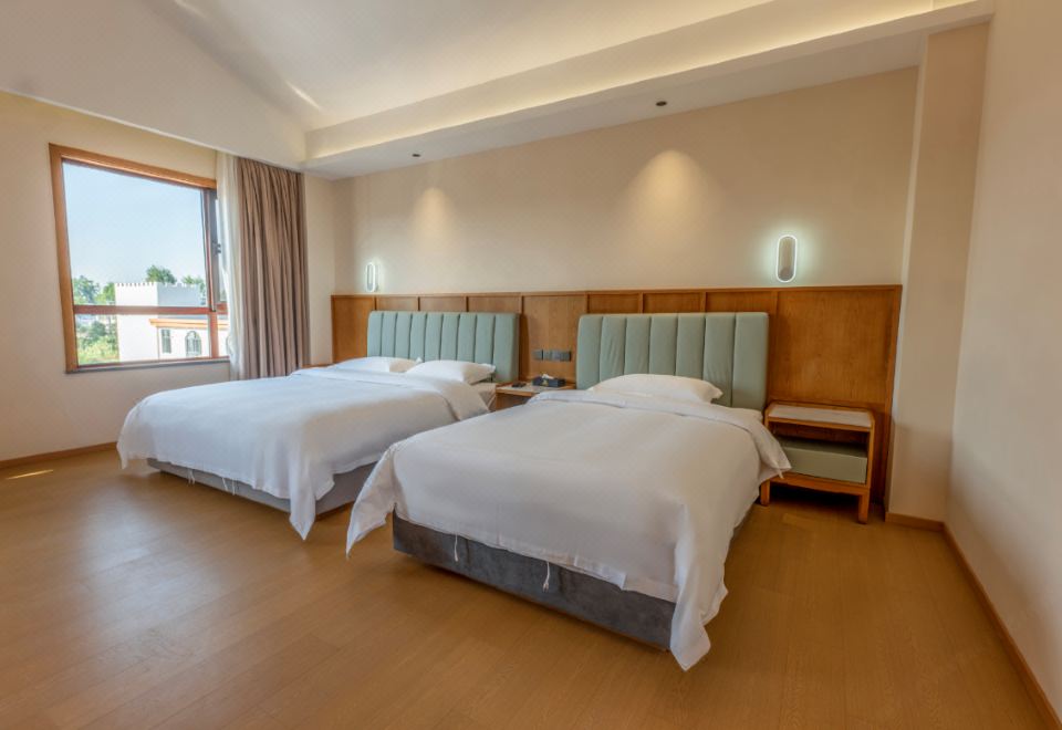 Family Friendly Room (2 Beds)