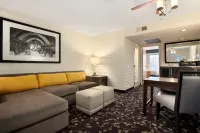 Casa Mani Resort Napa Valley, Curio Collection by Hilton