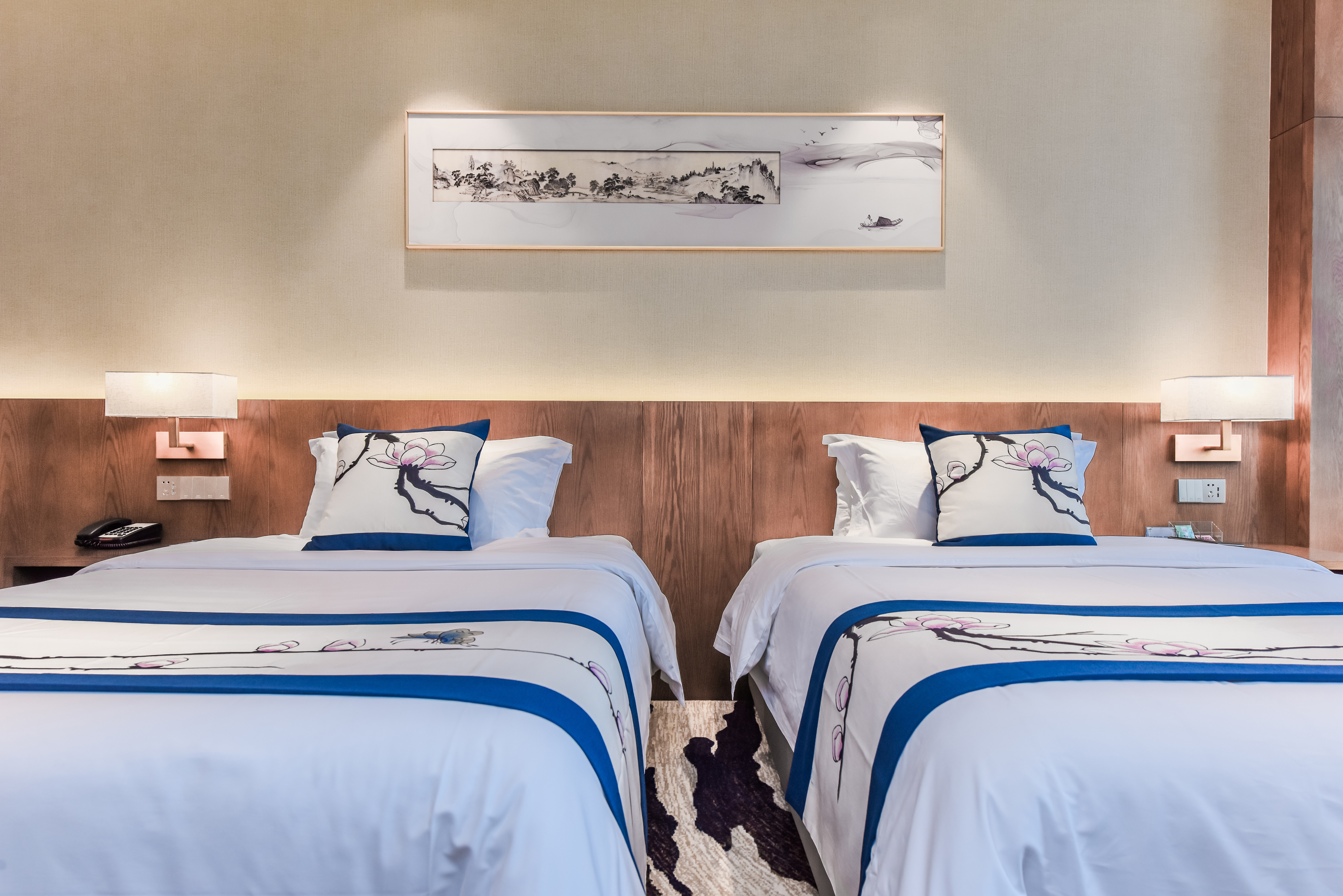 江语山景标间【休闲座椅+高配床品】