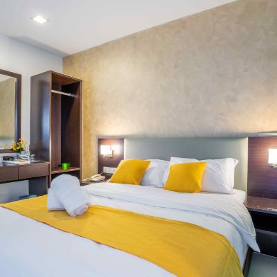 Bilik Double Superior Kupon V Hotel Pudu