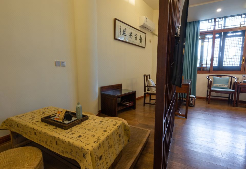Xinlongmen GuesthouseGuestroom
