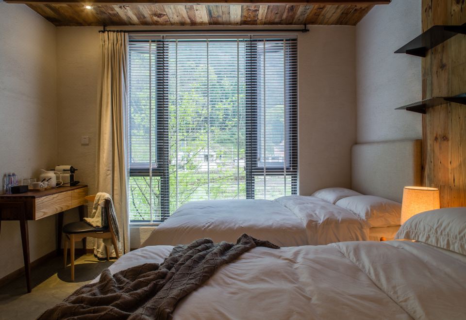 Guestroom - 7-Person Occupancy (Whole building)