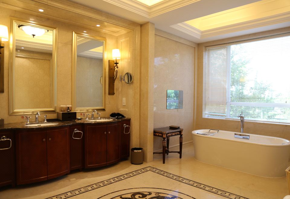 Dunhuang International HotelDeluxe Suite (Building 1)