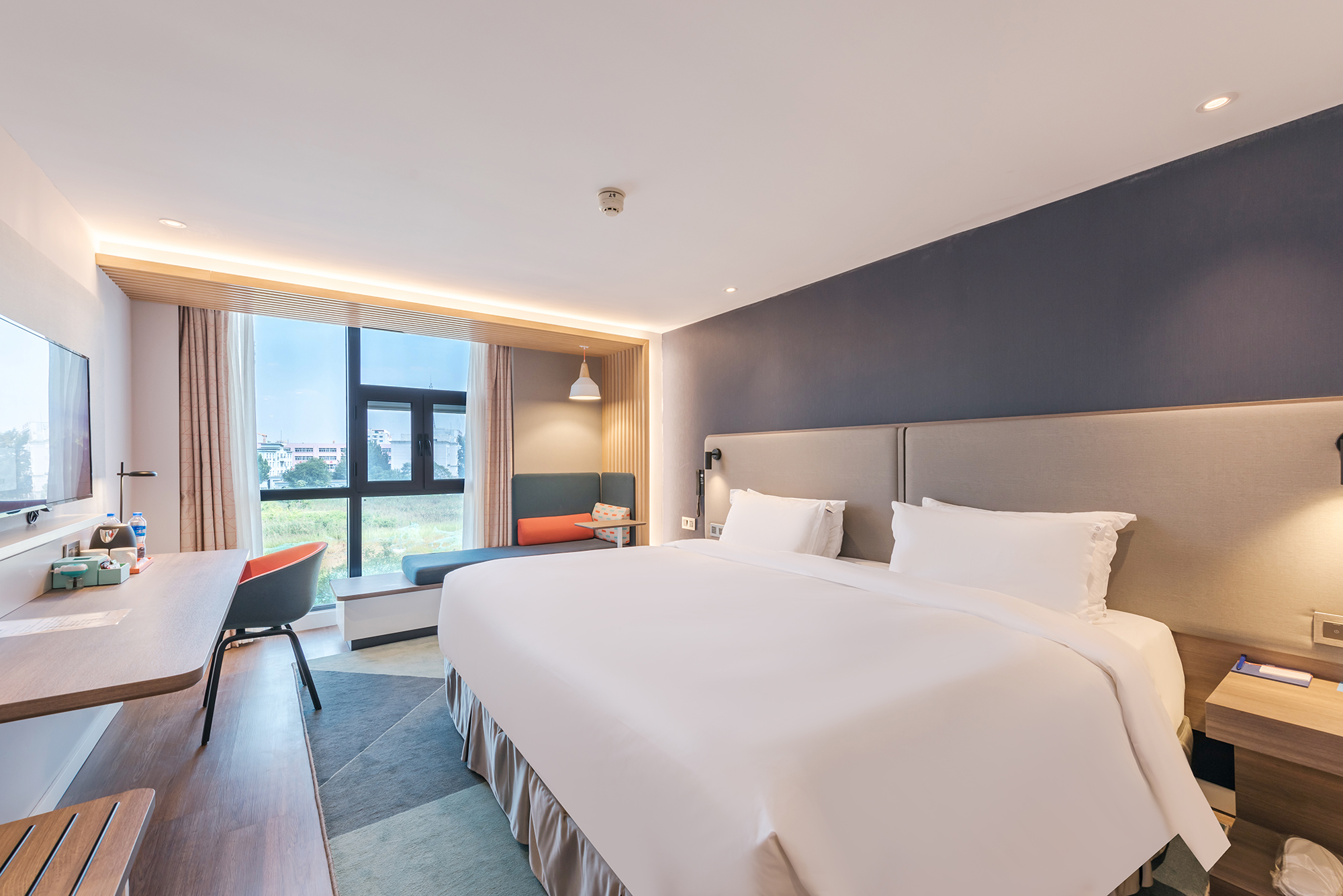 智選荷里活大床房