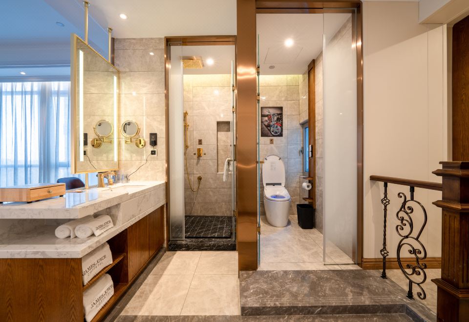 极光巨幕商旅套房（可投屏电视）