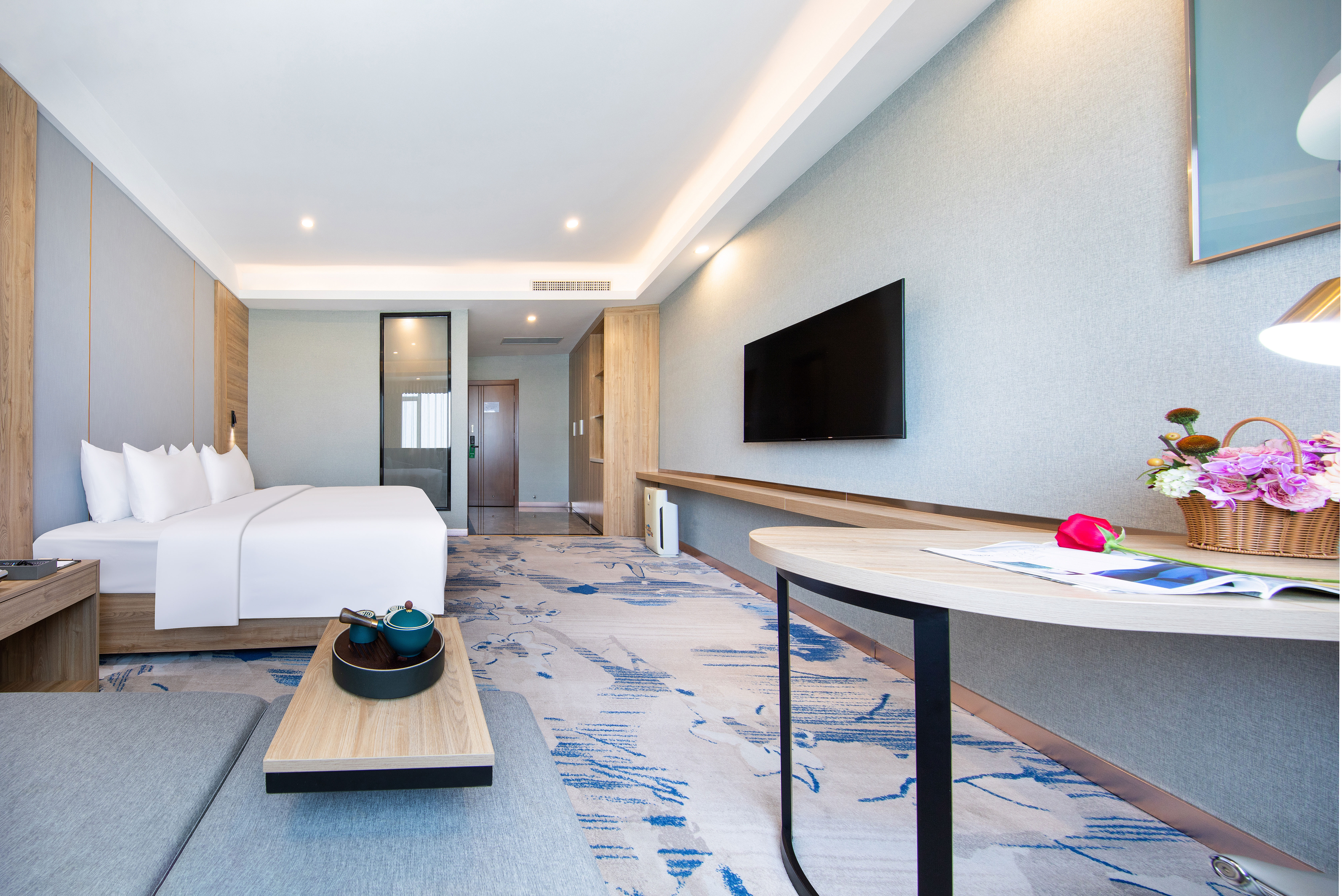 Zhuhai Huafeng Hotel (Huafa Commercial City Wanxuehui Branch)豪华大床房丨投屏电视丨澳洲羽丝棉安睡枕丨极速网络