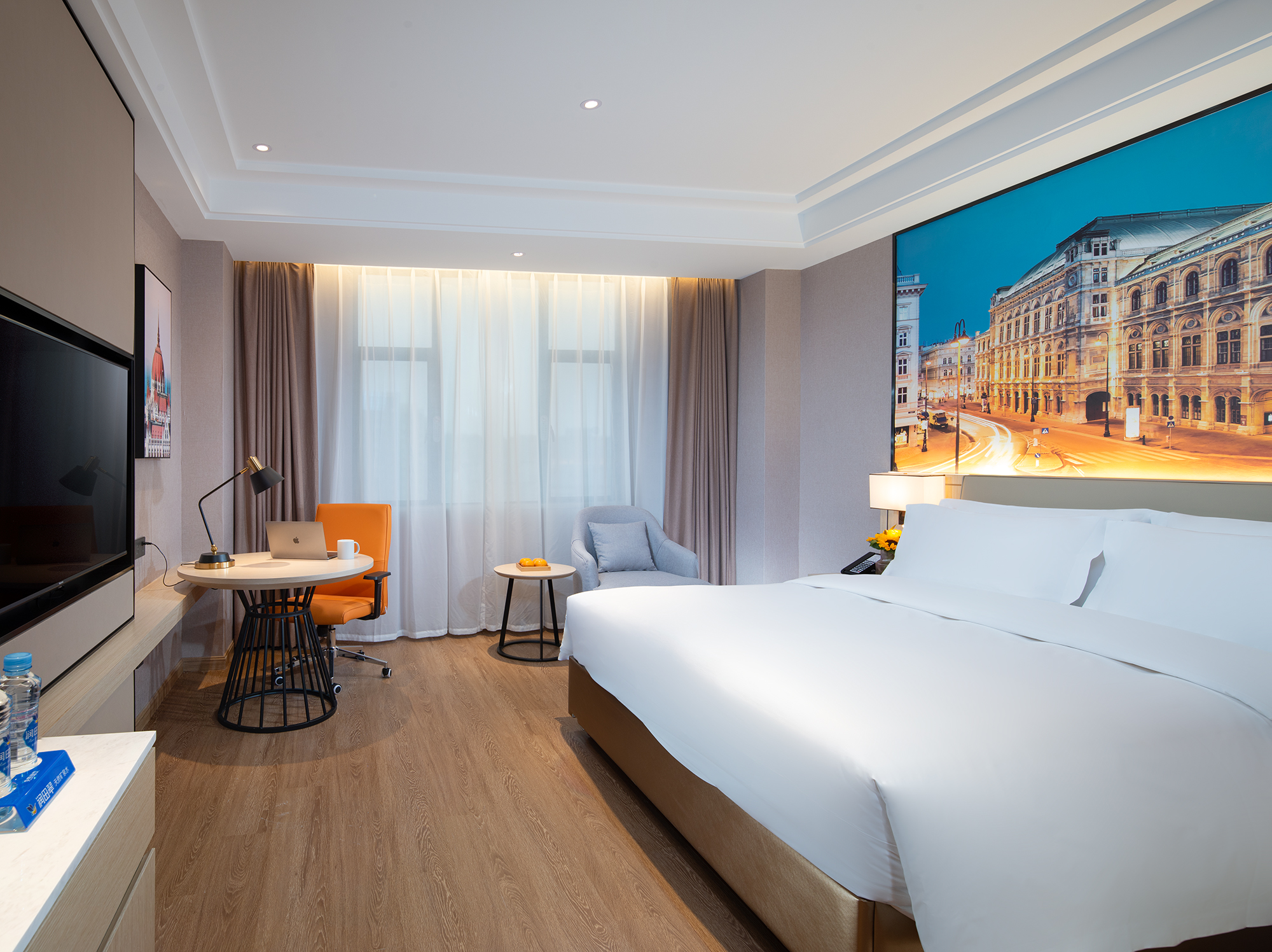 雅致大床房（智能客控+舒适家纺）