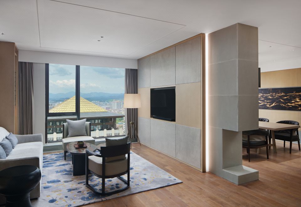 行政豪華套房（江河景觀）