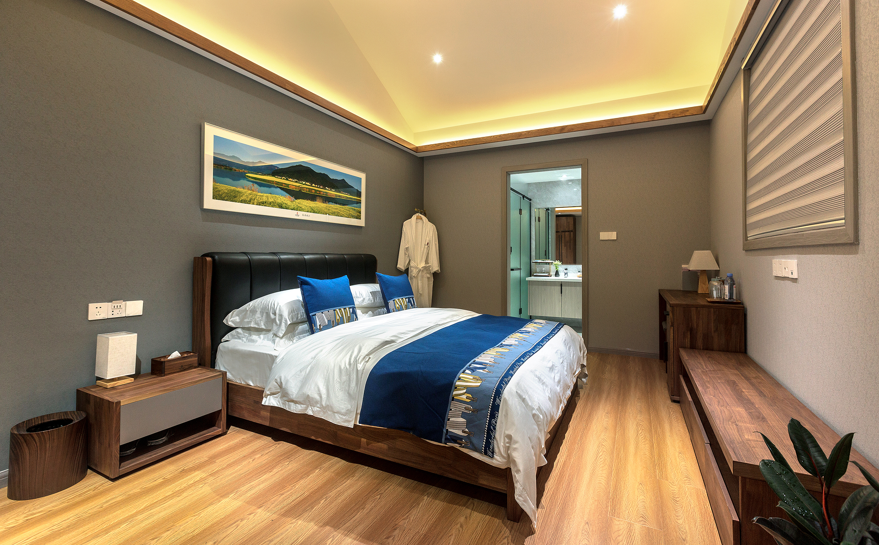 复式山景大床房