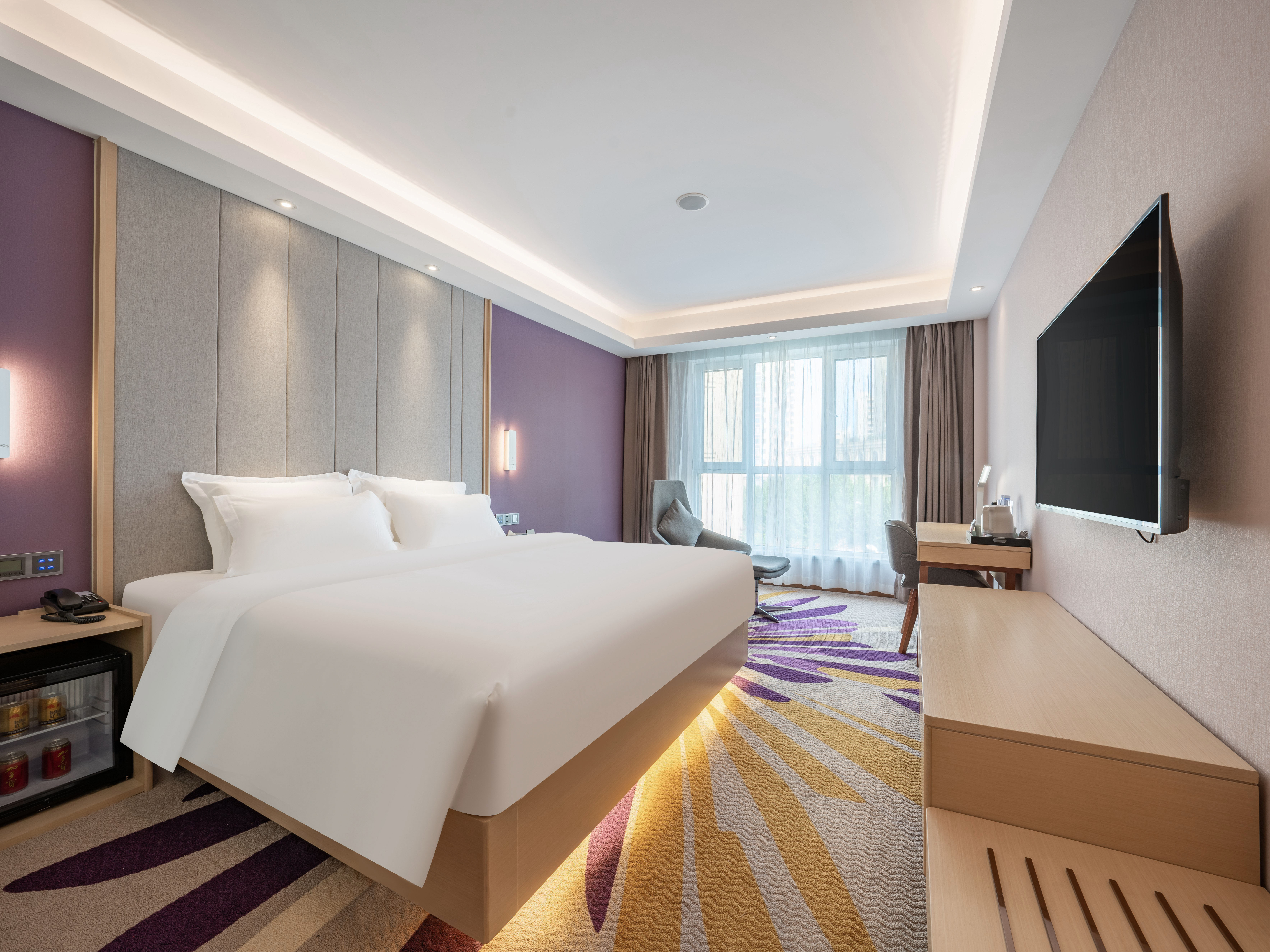 商务大床房（小冰箱-空气净化器）