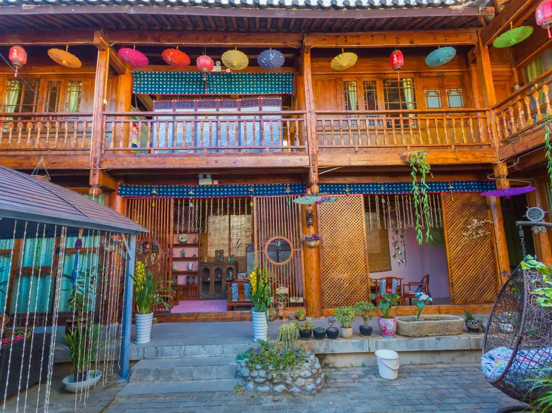 One&nbsp;Night&nbsp;In&nbsp;A&nbsp;Small&nbsp;Building - Lijiang