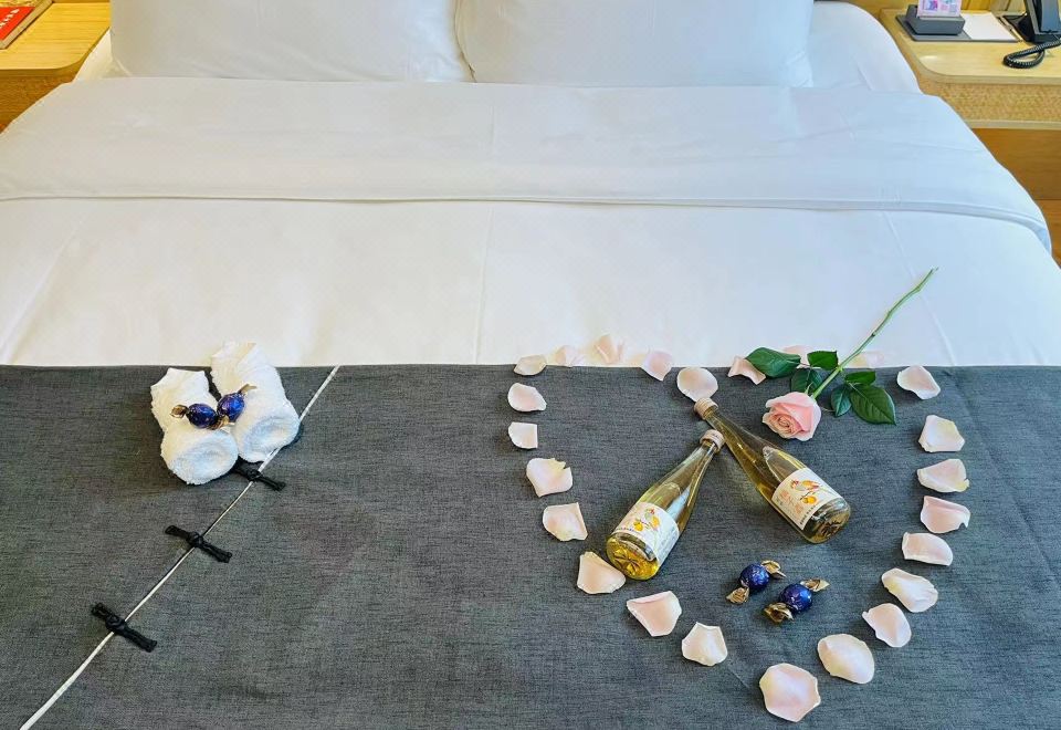 暗香居大床房·新中式风温暖雅居+投屏电视