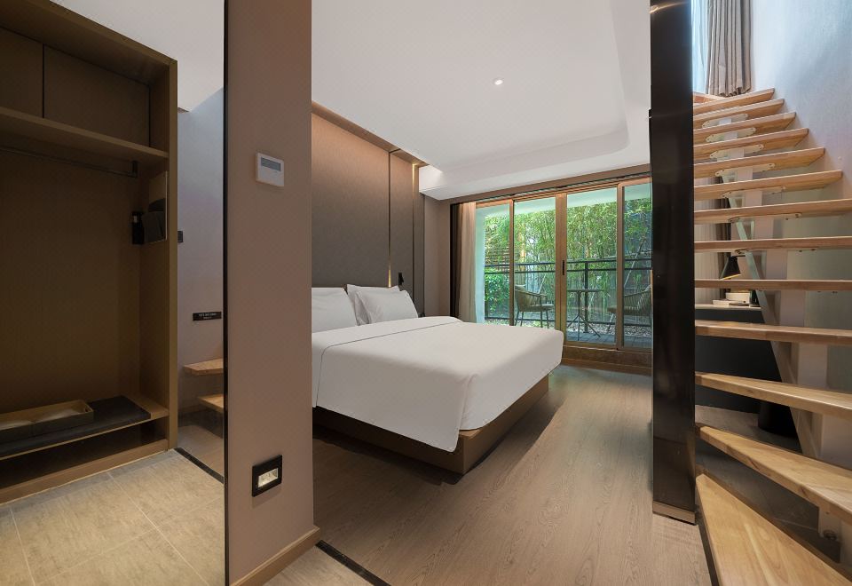 星云-复式阳台茶道大床套房