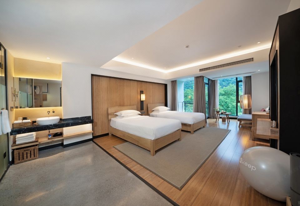 Jiulongwan ResortMountain-view Twin Room (With Balcony)