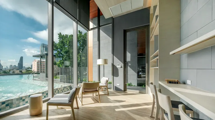 曼谷橡樹套房酒店 外觀圖片