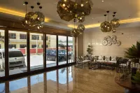 Lotus Blu Hotel