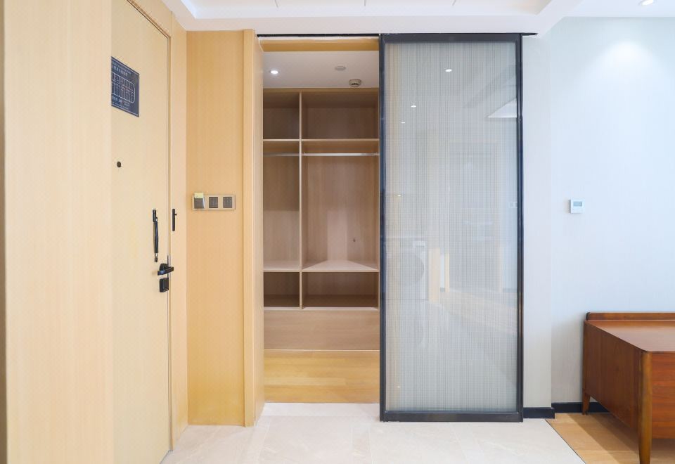 辰御·云麓行政套房|冰箱洗衣机·金可儿床垫·衣帽间|