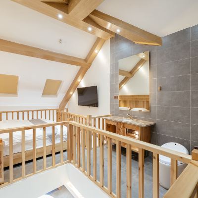 雲怡.複式大床房 撫雲·供氧輕奢美宿（麗江古城大水車店）優惠