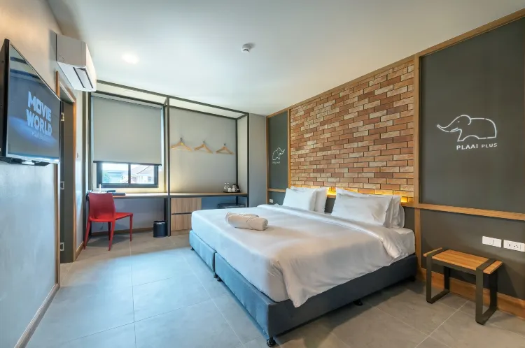 ห้องซูพีเรียร์ เตียงใหญ่ 1 เตียง