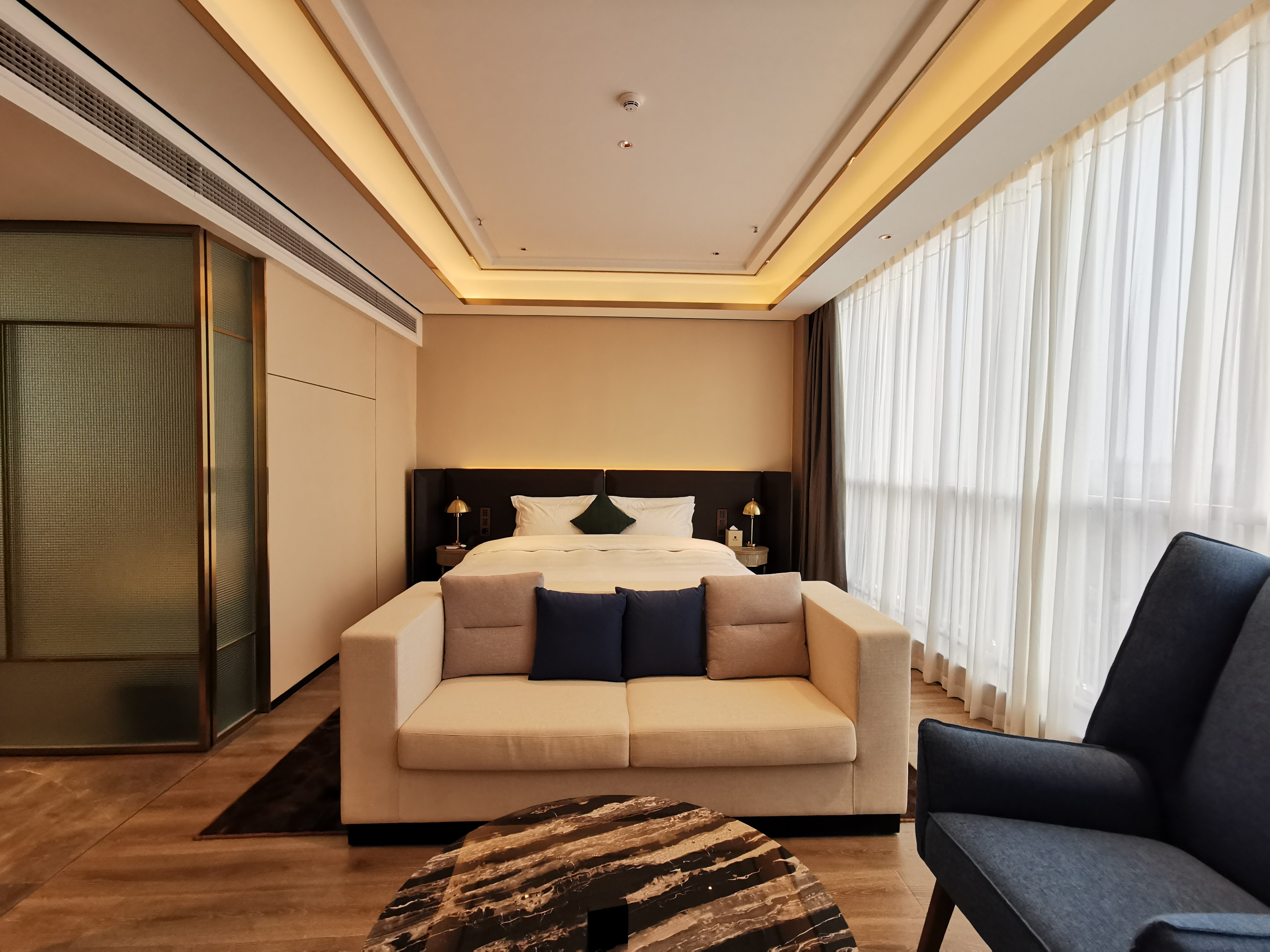 宜享套房【兩房一廳+180°全景落地窗+麻將機+Minibar】