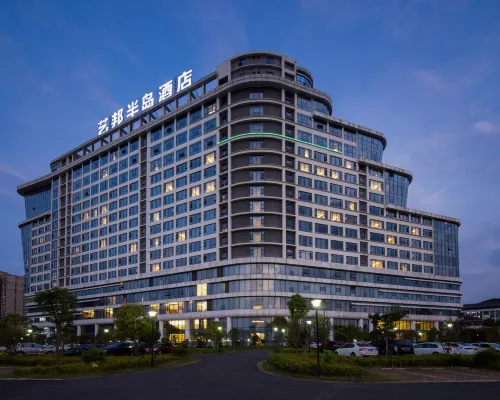 Yibang Peninsula Hotel Hotels in Wuning