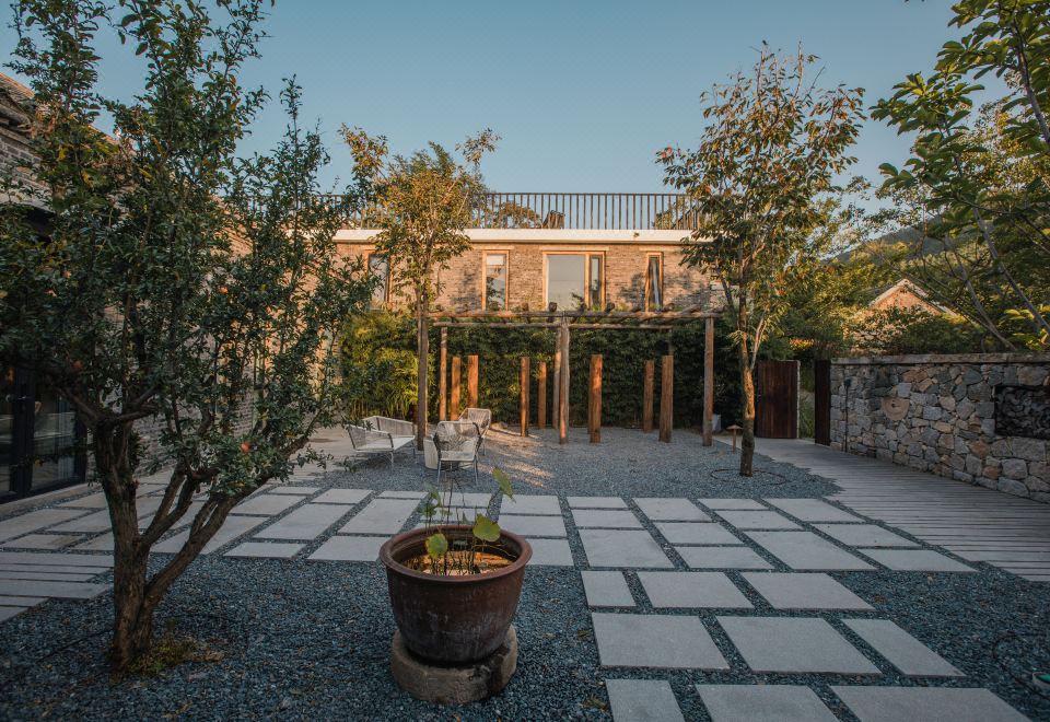 Guestroom - 6-Person Occupancy (No.2 courtyard)