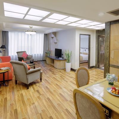 家庭套房（二室一廳一廚二衛+乾濕分離+高空城景） 重慶國航飯店（觀音橋店）優惠