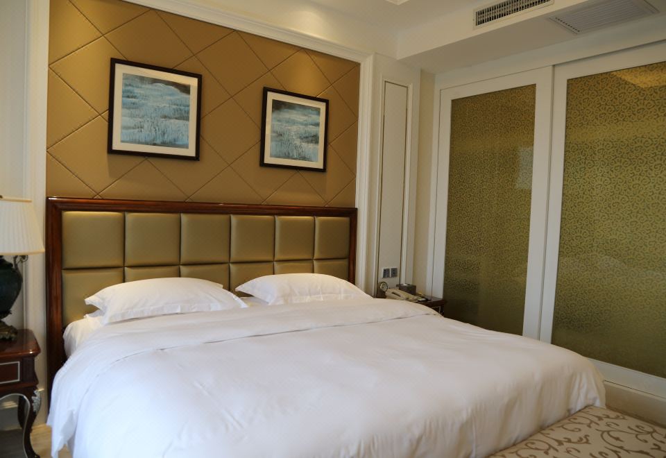 Dunhuang International HotelDeluxe Suite (Building 1)