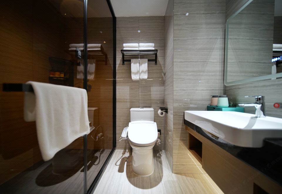 滚来滚去超大床房（零压床垫+洗PP智能马桶+手机投屏）