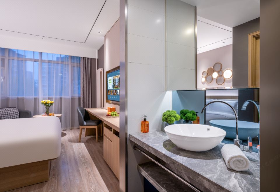 Orange Hotel (Tianjin Wudao Xiawafang Branch)Deluxe Room (Double Bed)