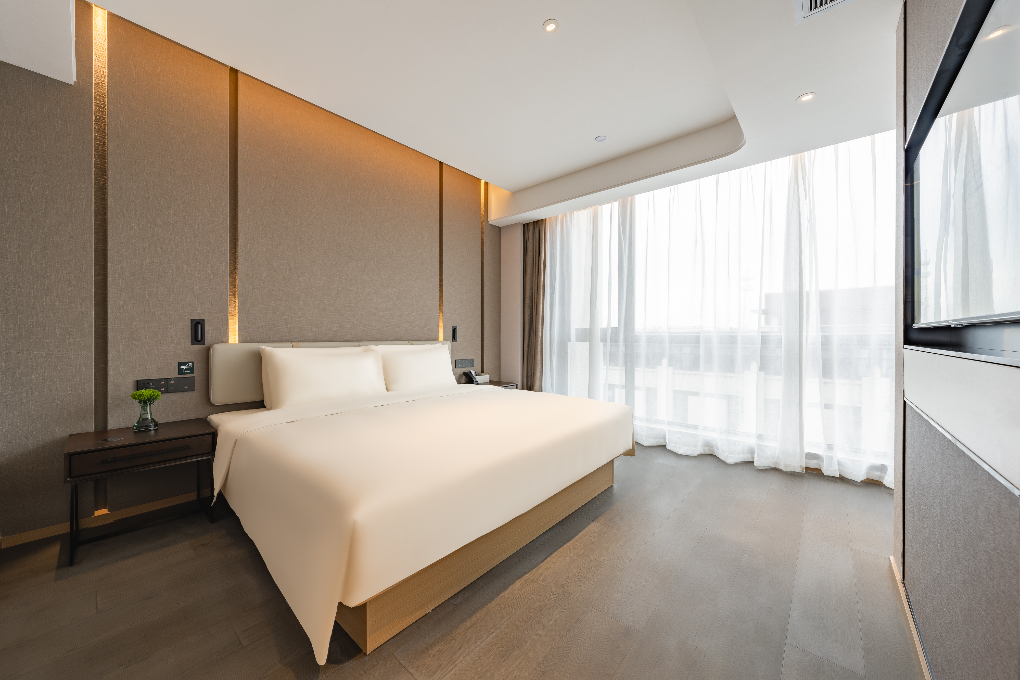 几木套房（落地窗+迷你冰箱+智能马桶）