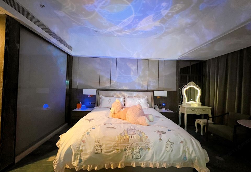 童心童趣豪華大床房