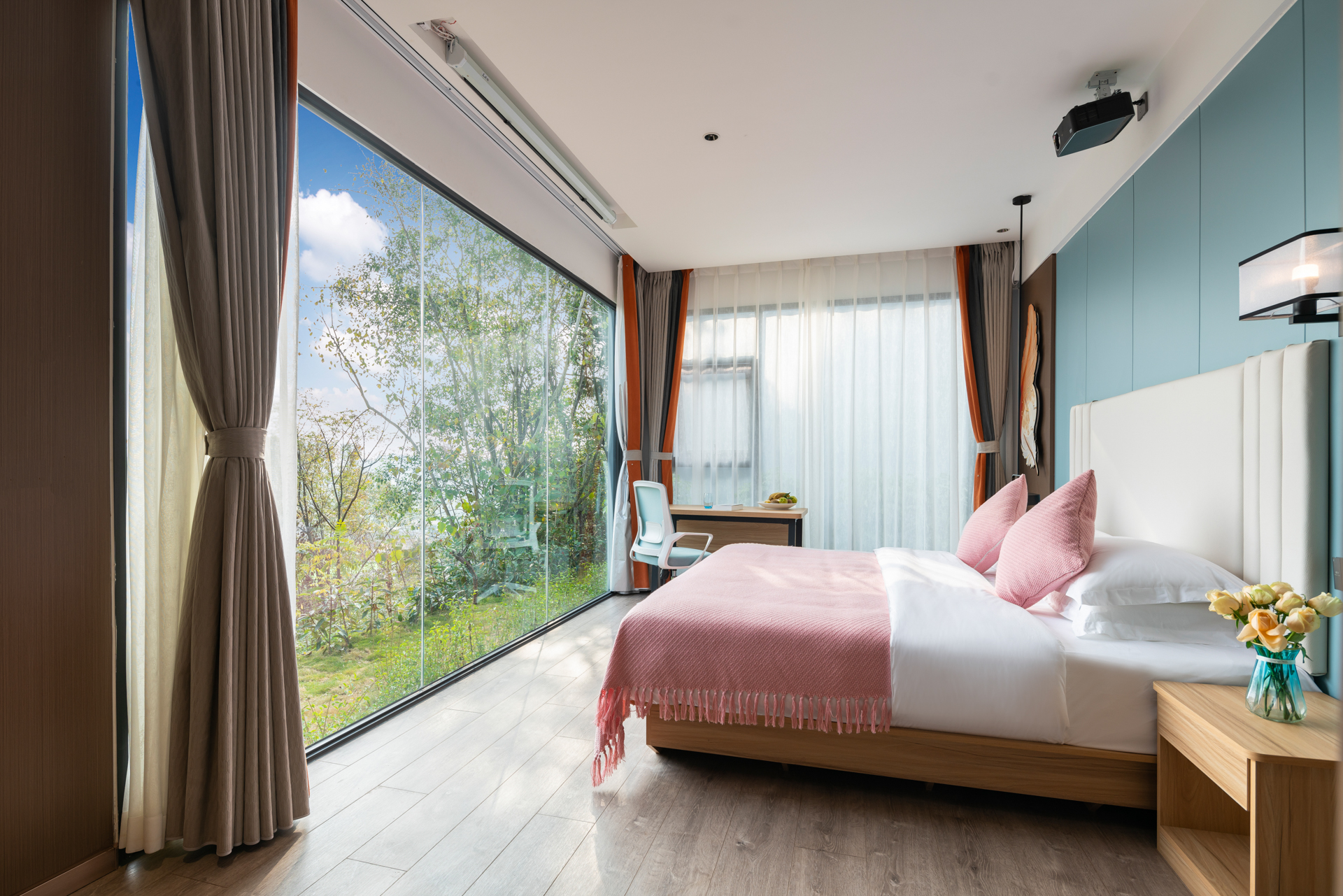 玉蝶·唯美大床房（空调-网红打卡-山野景观--棋牌娱乐）