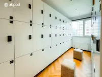 UBPOD-The First of Capsule Hotel in Mongolia Hotele w: Ułan Bator