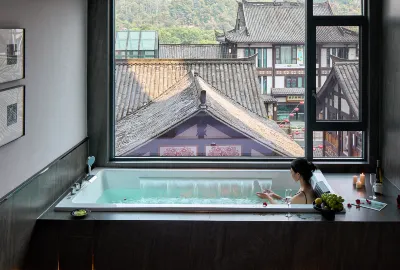 Leshan L Private Soup River View Hotel · City Vacation Hotels in 