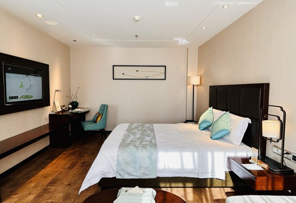 拈花精品大床房（L型4人沙發+詩意空間）