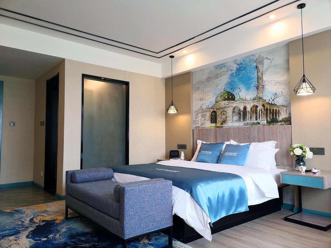 花园尊享大床房