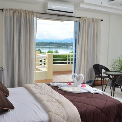 Family Room with Sea View