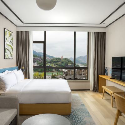 花園河景大床房 貴州茅台鎮聯裕希爾頓花園酒店優惠