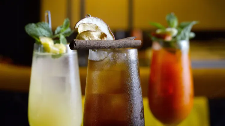 ダクストン・リザーブ・シンガポール、オートグラフ コレクション（ステイケーション可） 食事・レストラン