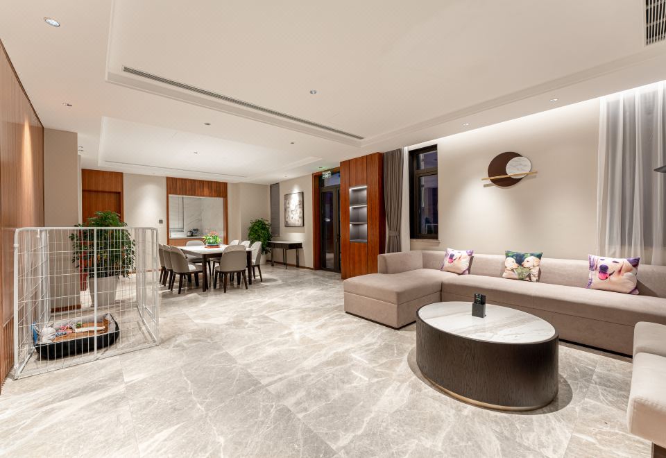 现代御逸宠物房?臻墅