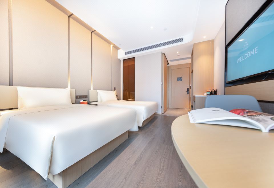 高級雙床房（投屏電視+小冰箱）