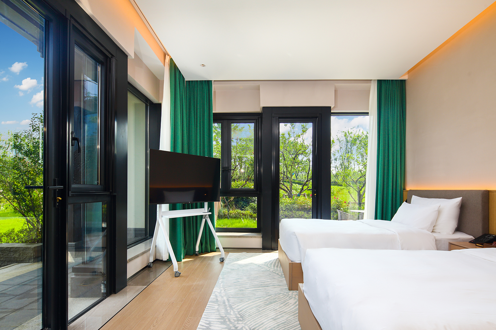 庭院景观双床房