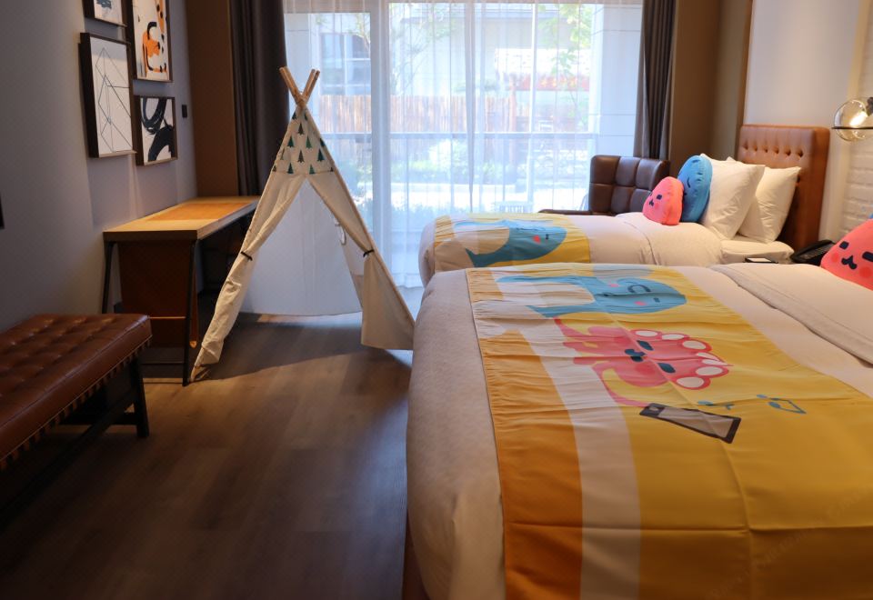 Four Points By Sheraton Qiandao LakeYoyo Ocean Theme Family Room