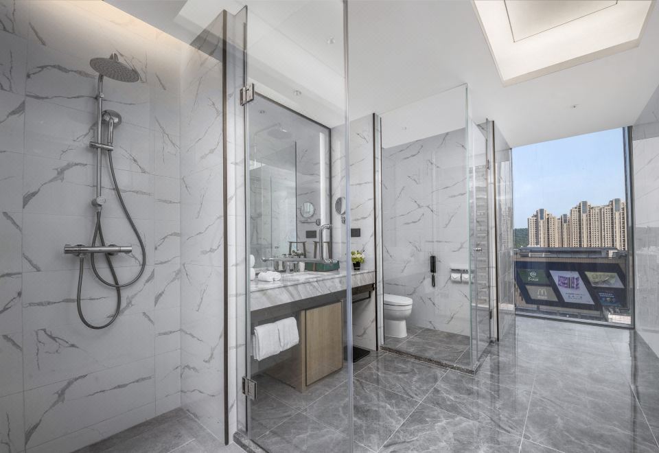 Crowne Plaza Hangzhou LinpingGuestroom - 2-Bedroom