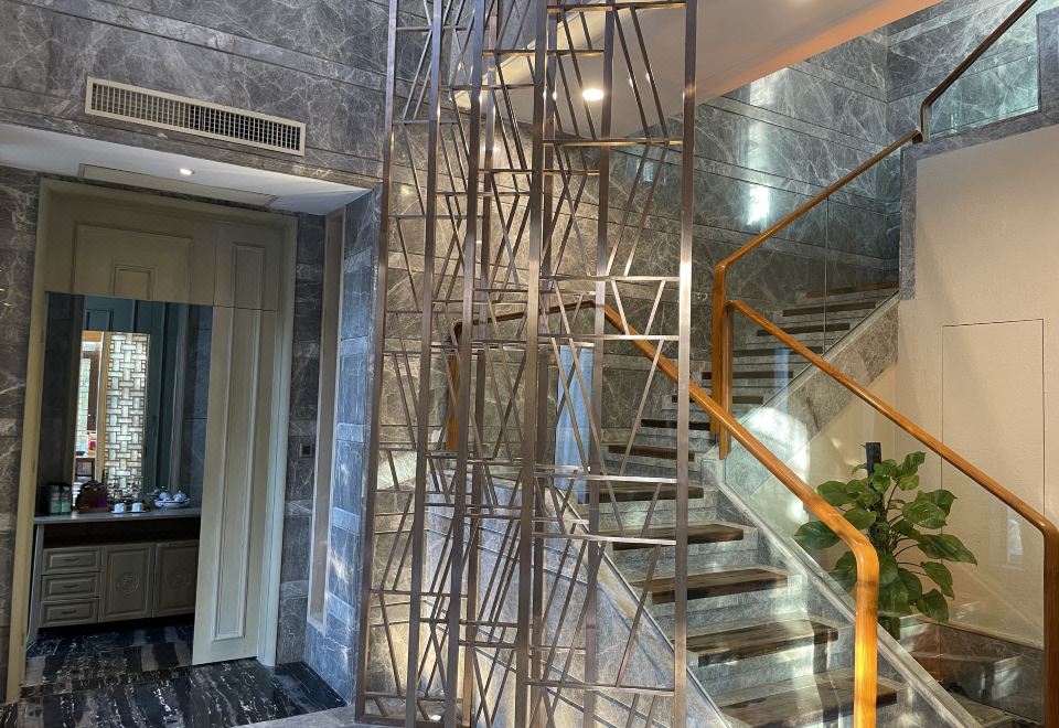 地派倚泉居-三房两厅别墅-独立庭院-花园泡池-麻将桌